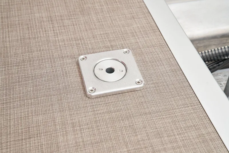 Slide: The Image of Sun Tracker Party Barge 22 RF DLX 2024 - 45