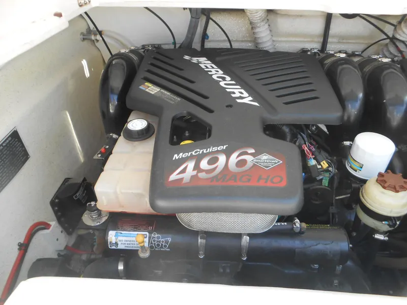 Slide: The Image of 2007 Sunsation 32 SS boat engine, featuring a MerCruiser 496 MAG HO. - 6