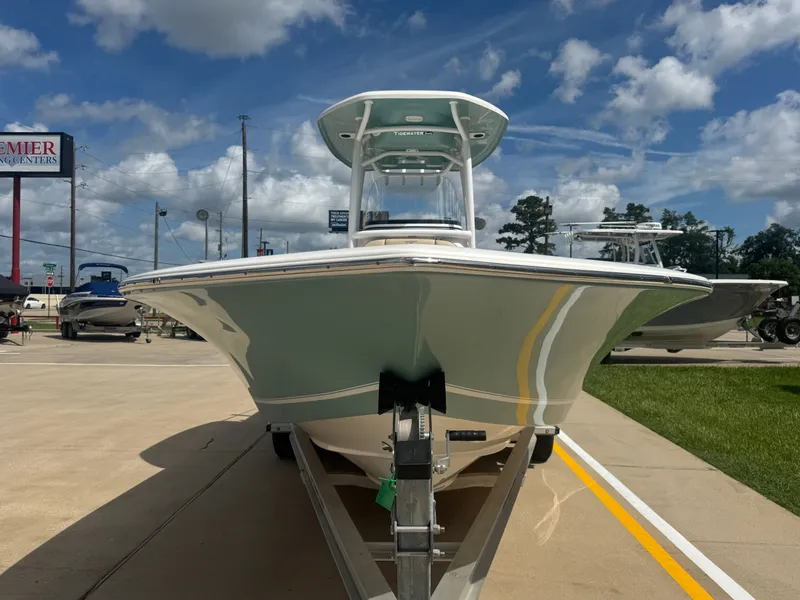 Slide: The Image of Tidewater 2500 Carolina Bay 2021 - 10