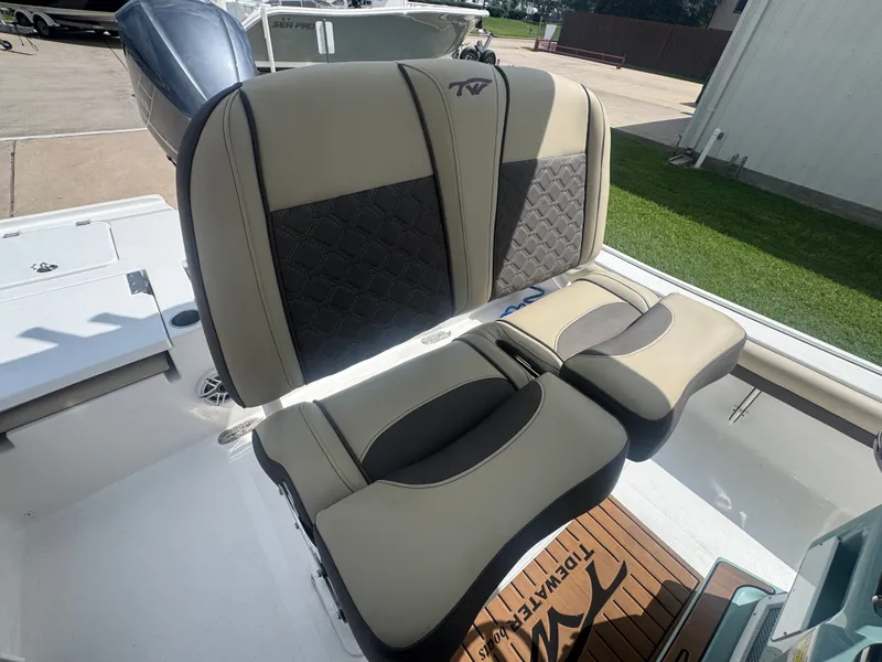 Slide: The Image of Tidewater 2500 Carolina Bay 2021 - 27