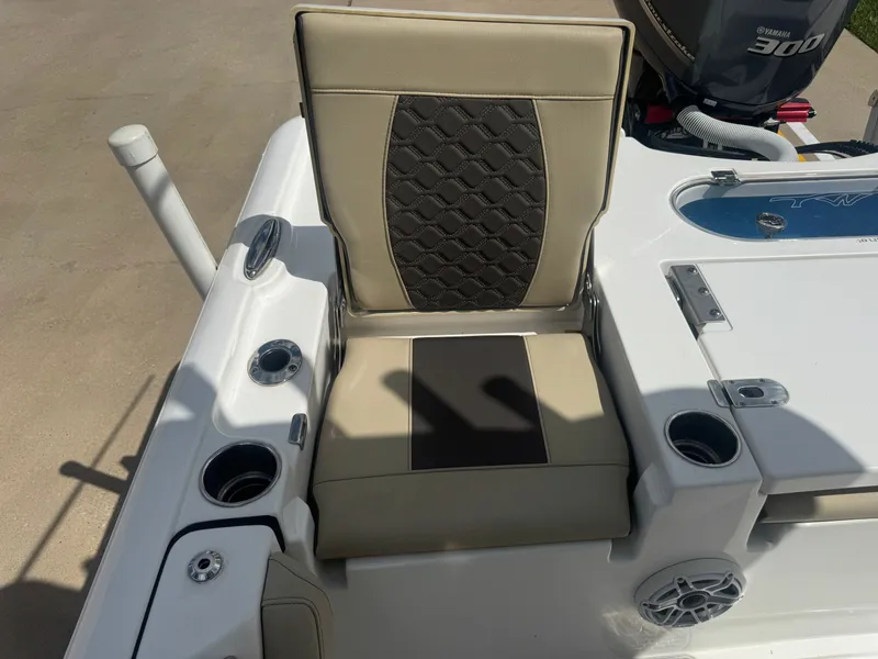 Slide: The Image of Tidewater 2500 Carolina Bay 2021 - 28