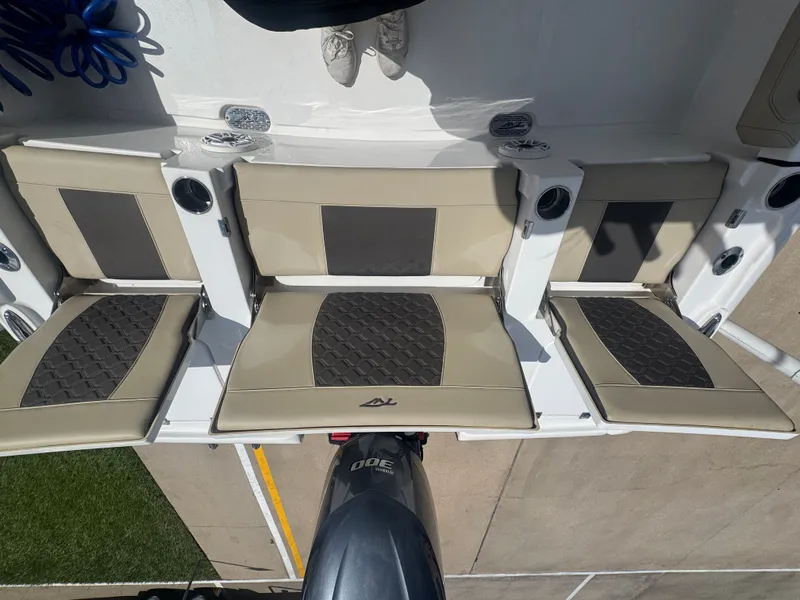 Slide: The Image of Tidewater 2500 Carolina Bay 2021 - 31