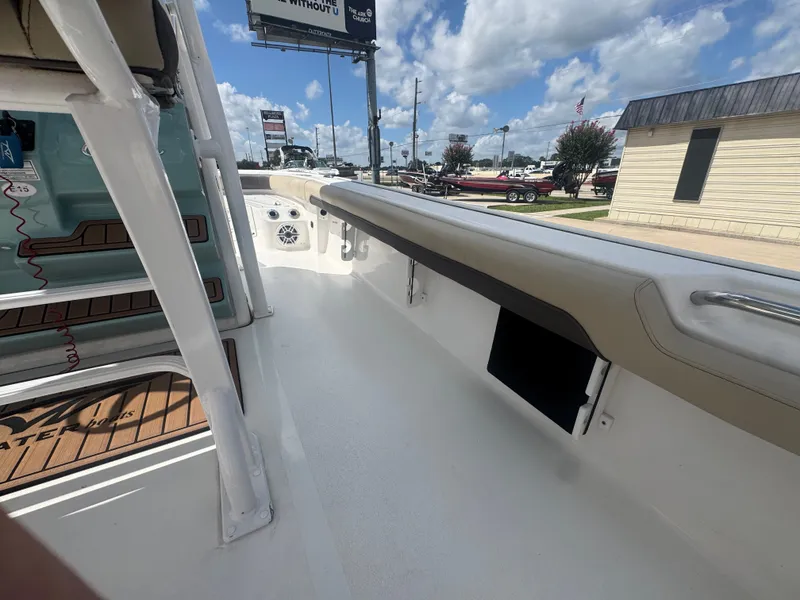 Slide: The Image of Tidewater 2500 Carolina Bay 2021 - 32