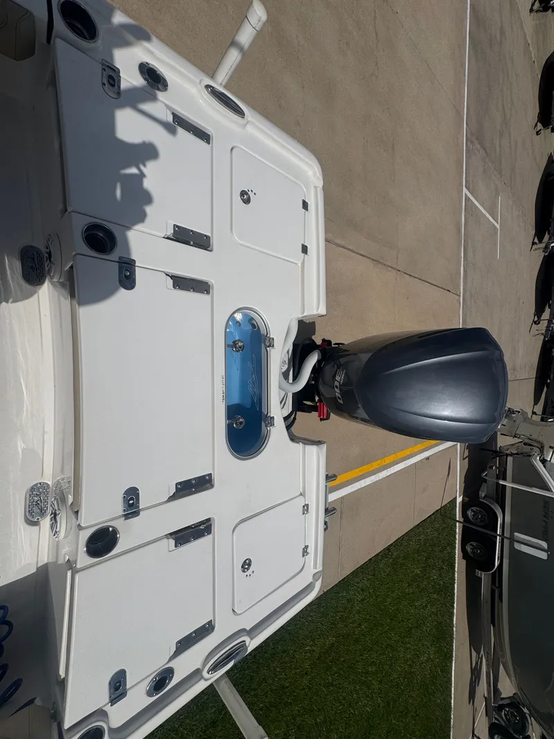 Slide: The Image of Tidewater 2500 Carolina Bay 2021 - 40