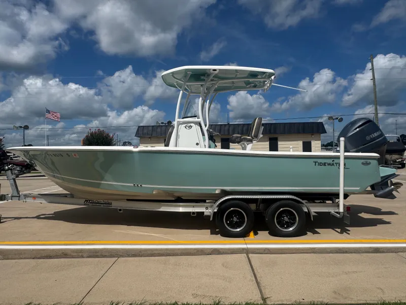 Slide: The Image of Tidewater 2500 Carolina Bay 2021 - 7