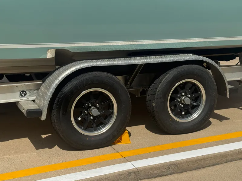 Slide: The Image of Tidewater 2500 Carolina Bay 2021 - 8