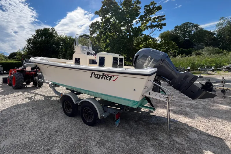 Slide: The Image of 2005 Parker 2100 Special Edition boat on trailer with Yamaha outboard motor. - 41