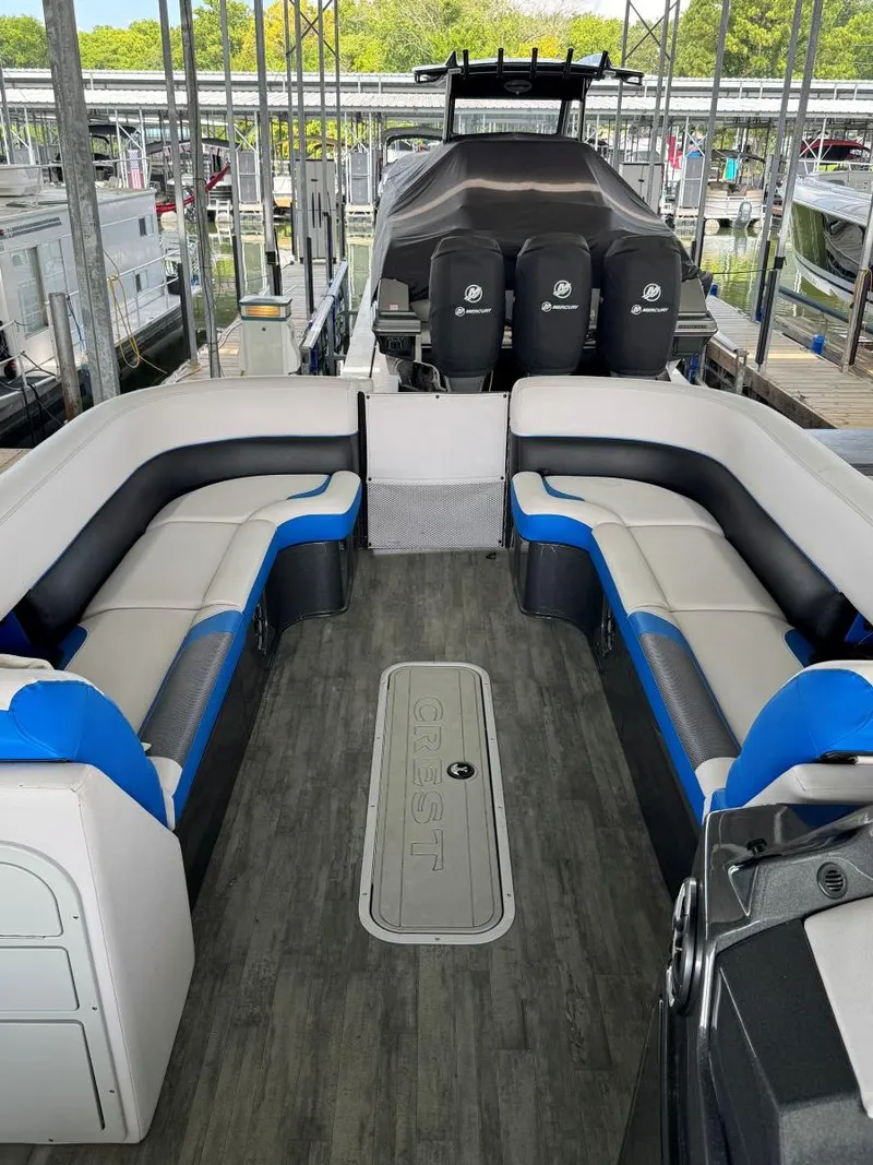 Slide: The Image of 2022 Crest Caribbean RS 250 SLRC boat interior with spacious seating and modern design. - 33