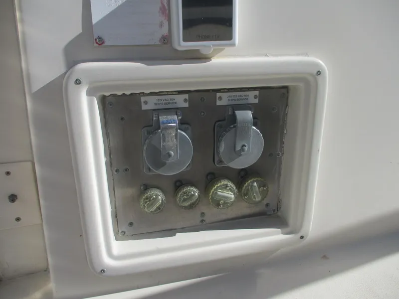 Slide: The Image of Electrical panel on a 1986 Hatteras 43 Double Cabin boat. - 6