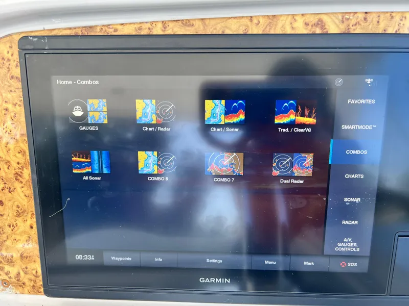 Slide: The Image of Garmin Display Features - 16