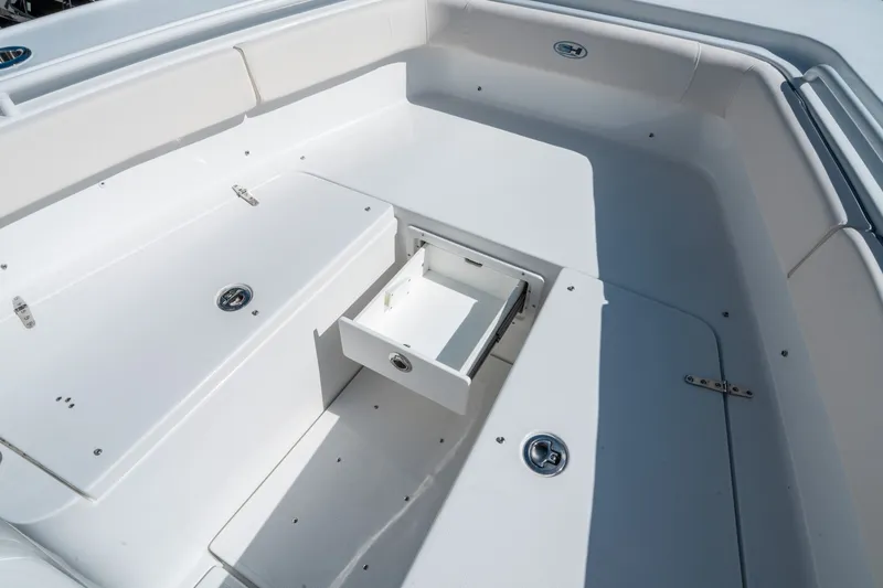 Slide: The Image of Sea Hunt Ultra 275 SE 2026 - 29