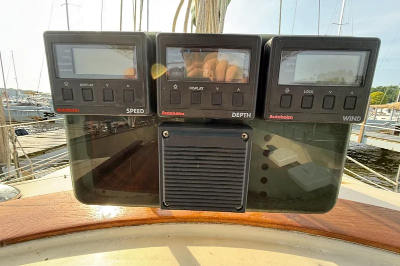 Slide: The Image of Autopilot control panel on a 1979 Gulfstar 43 MK II sailboat. - 14