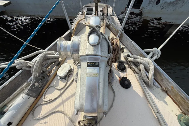 Slide: The Image of Deck of 1979 Gulfstar 43 MK II sailboat with winch and ropes. - 8