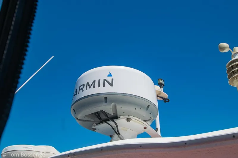 Slide: The Image of Bayliner 3988 Motoryacht 2002 - 51