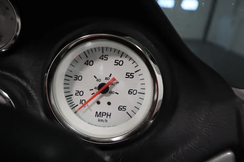 Slide: The Image of Speedometer of 2012 Tracker 190 TX Pro Team, displaying speed in MPH. - 27