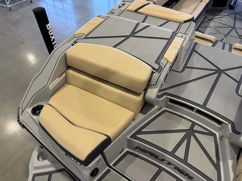 Slide: The Image of Nautique Super Air Nautique G25 Paragon 2026 - 12