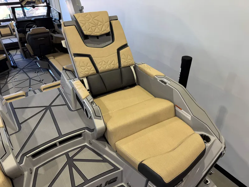 Slide: The Image of Nautique Super Air Nautique G25 Paragon 2026 - 14