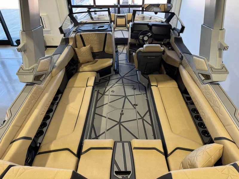 Slide: The Image of Nautique Super Air Nautique G25 Paragon 2026 - 16