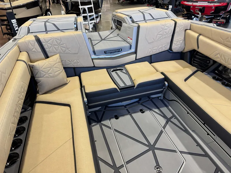 Slide: The Image of Nautique Super Air Nautique G25 Paragon 2026 - 19