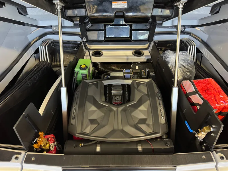 Slide: The Image of Nautique Super Air Nautique G25 Paragon 2026 - 31