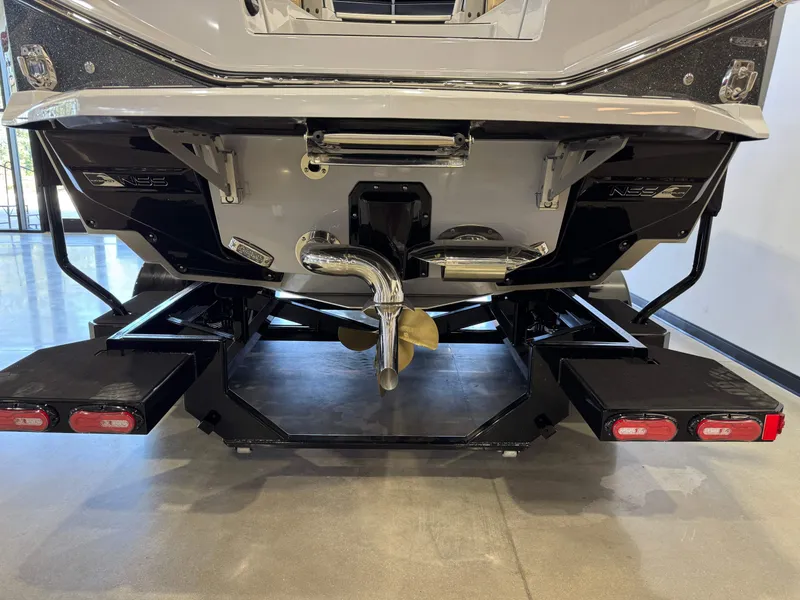 Slide: The Image of Nautique Super Air Nautique G25 Paragon 2026 - 7