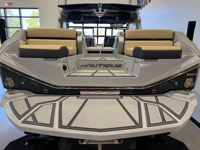 Slide: The Image of Nautique Super Air Nautique G25 Paragon 2026 - 8