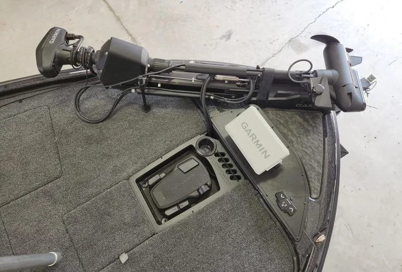 Slide: The Image of 2026 Nitro Z20 XL Pro boat with Garmin trolling motor and foot pedal. - 8