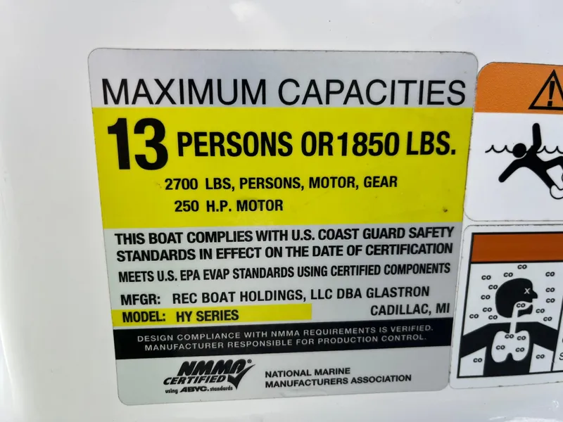 Slide: The Image of 2022 Glastron GTD 220 capacity label: 13 persons or 1850 lbs, 250 HP motor. - 9
