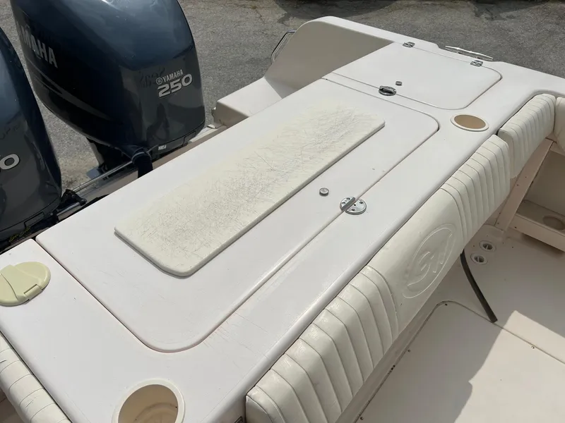 Slide: The Image of 2008 Grady-White 282 Sailfish WA boat with Yamaha 250 engines, rear deck view. - 8