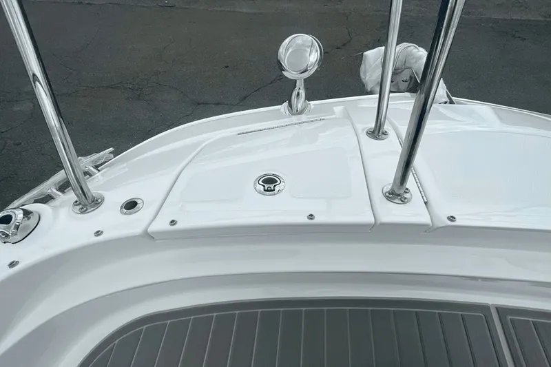 Slide: The Image of Sea Ray Sundancer 320 Outboard 2026 - 30