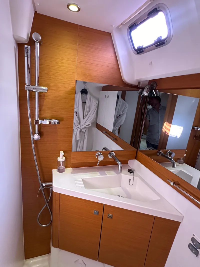 Slide: The Image of Jeanneau 57 2014 - 108