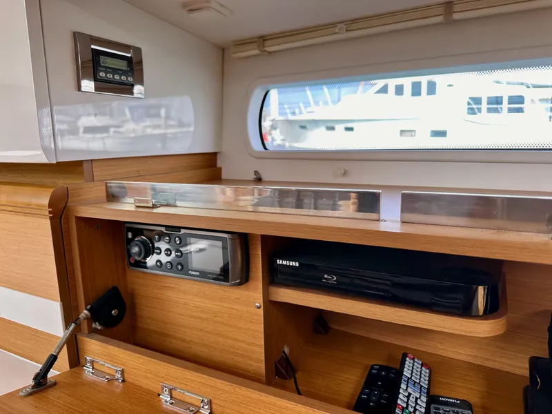 Slide: The Image of Jeanneau 57 2014 - 119