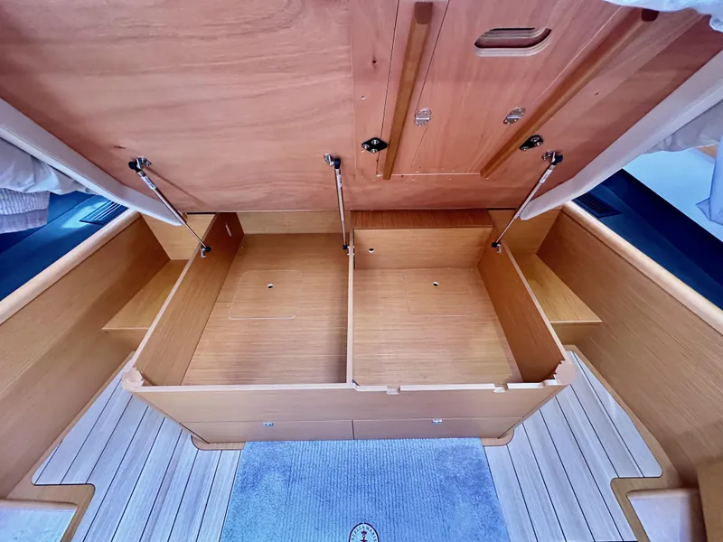 Slide: The Image of Jeanneau 57 2014 - 137