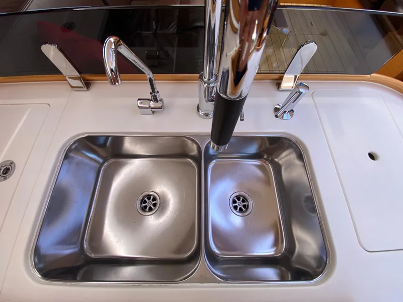 Slide: The Image of Jeanneau 57 2014 - 81