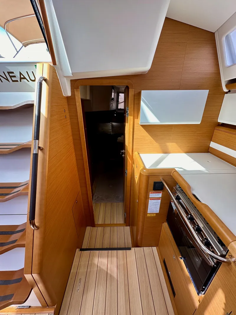 Slide: The Image of Jeanneau 57 2014 - 86