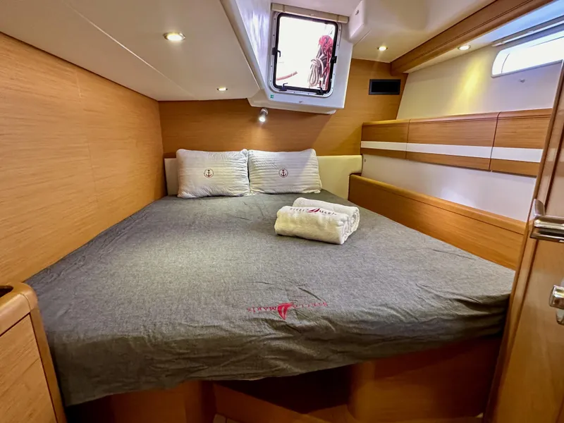 Slide: The Image of Jeanneau 57 2014 - 88