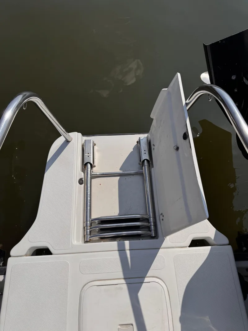 Slide: The Image of Glacier Bay 2680 Coastal Runner 2004 - 57