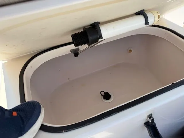 Slide: The Image of Grady-White 209 2001 - 15