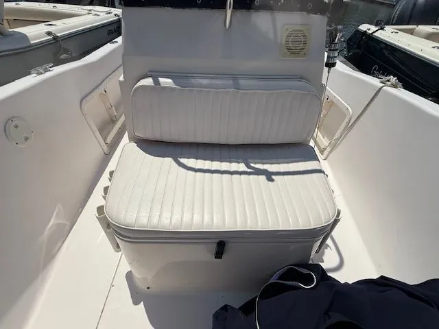 Slide: The Image of Grady-White 209 2001 - 8