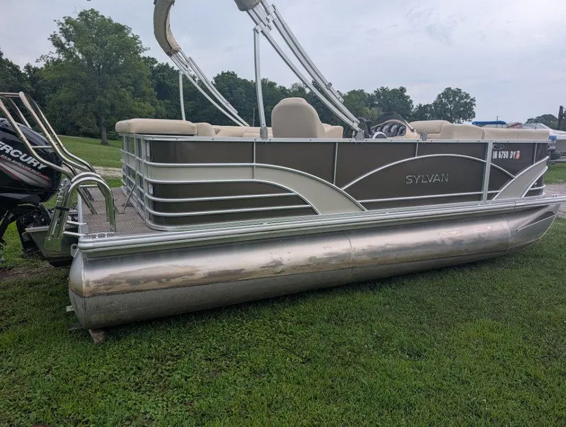 Slide: The Image of 2017 Sylvan Mirage Cruise 8520 CR pontoon boat on grass. - 3