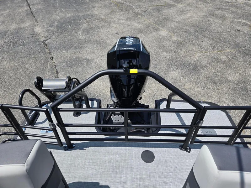 Slide: The Image of 2026 Starcraft SLS3R boat with Mercury 800 outboard motor, rear deck view. - 8