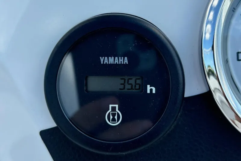Slide: The Image of Yamaha hour meter displaying 356 hours on a 2021 Starcraft SVX 171 OB boat. - 10