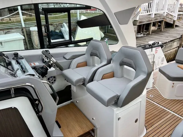 Slide: The Image of Beneteau Gran Turismo 32 2023 - 12