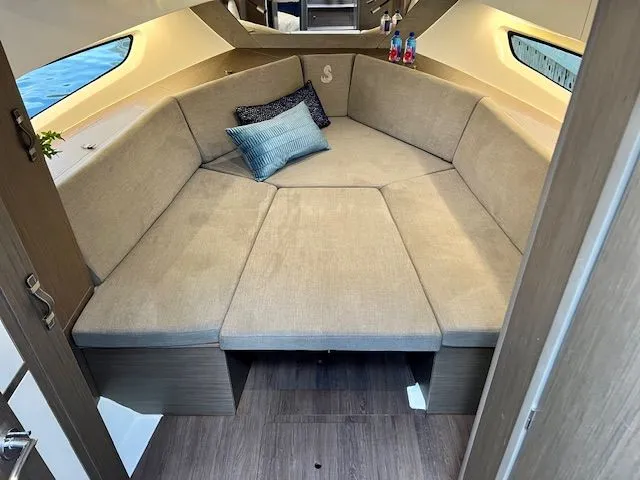 Slide: The Image of Beneteau Gran Turismo 32 2023 - 14