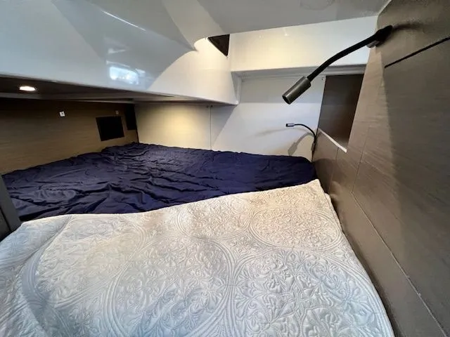 Slide: The Image of Beneteau Gran Turismo 32 2023 - 15