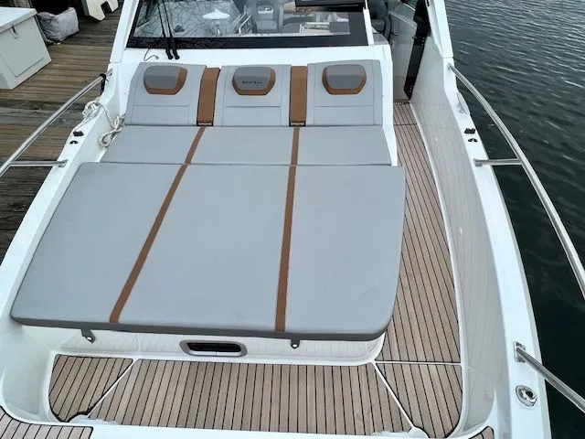 Slide: The Image of Beneteau Gran Turismo 32 2023 - 8