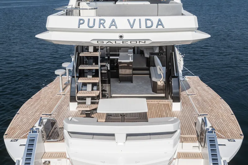 Slide: The Image of Galeon 500 Fly 2024 - 30