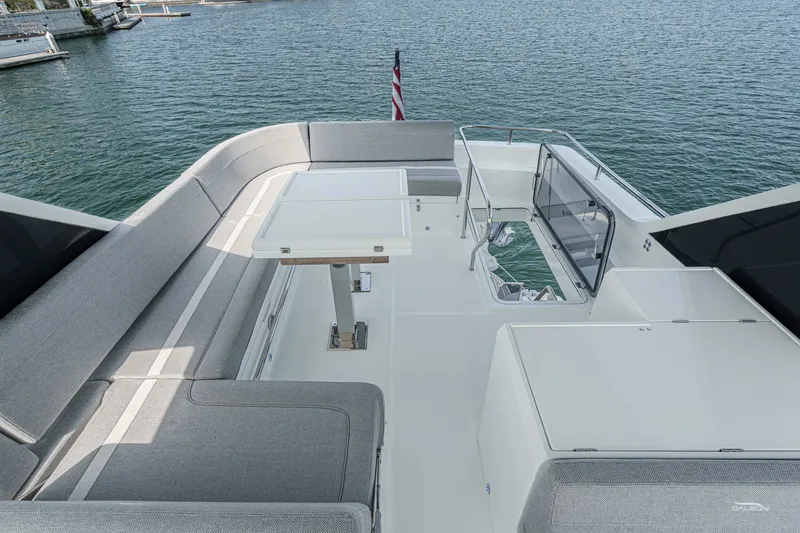 Slide: The Image of Galeon 500 Fly 2024 - 39
