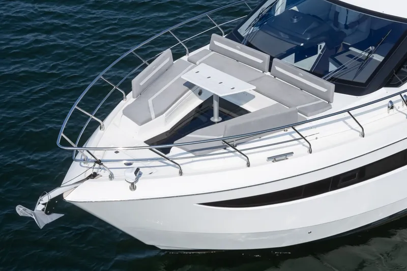 Slide: The Image of Galeon 500 Fly 2024 - 54