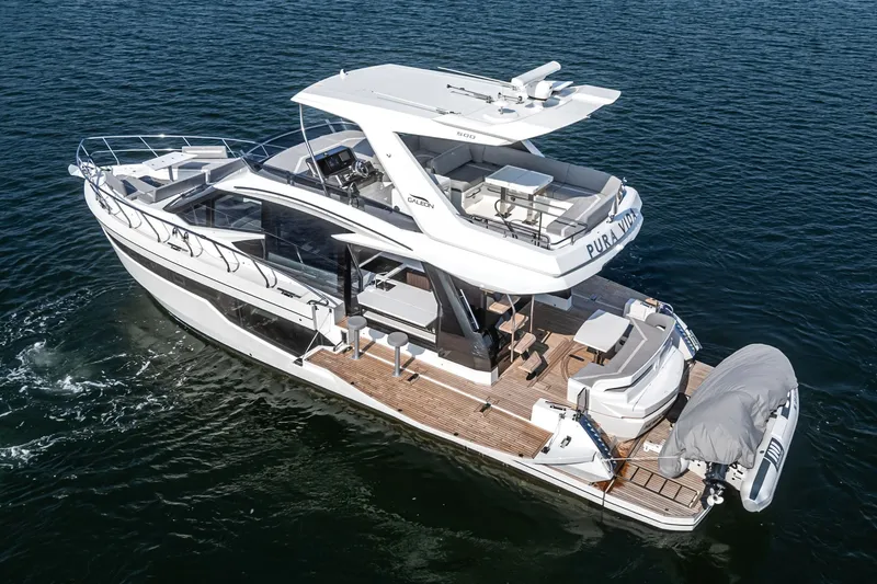 Slide: The Image of Galeon 500 Fly 2024 - 59